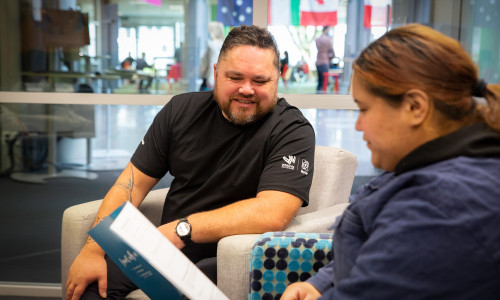 Tui and MPTT student  FocusFillMaxWyIwLjAwIiwiMC4wMCIsNTAwLDMwMF0